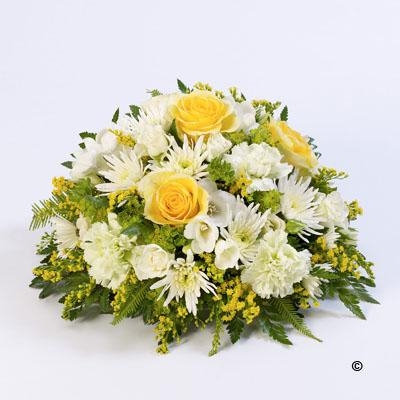 Classic Posy in Yellow and White