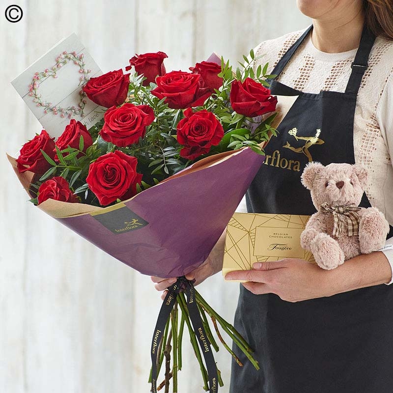 Luxury Dozen Red Rose Gift Set